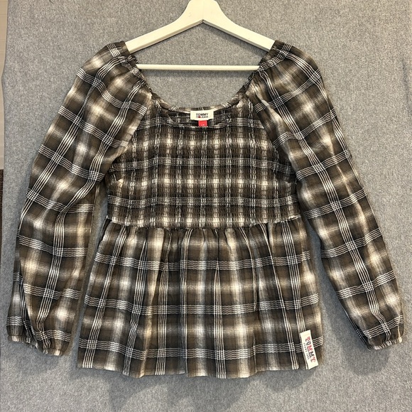 NEW Tommy Jeans | Smocked Peplum Long Sleeve Women Top Med Plaid Olive - Picture 6 of 13